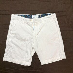 Denim & Flower Ricky Singh white shorts